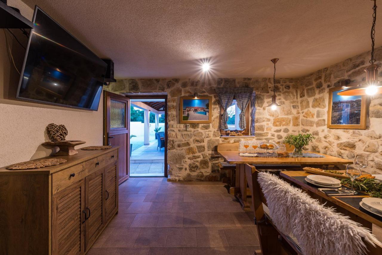 Stone Villa Miandri Sukošan Exterior foto